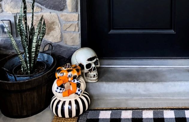 Halloween Decor DIY: Painted Pumpkins