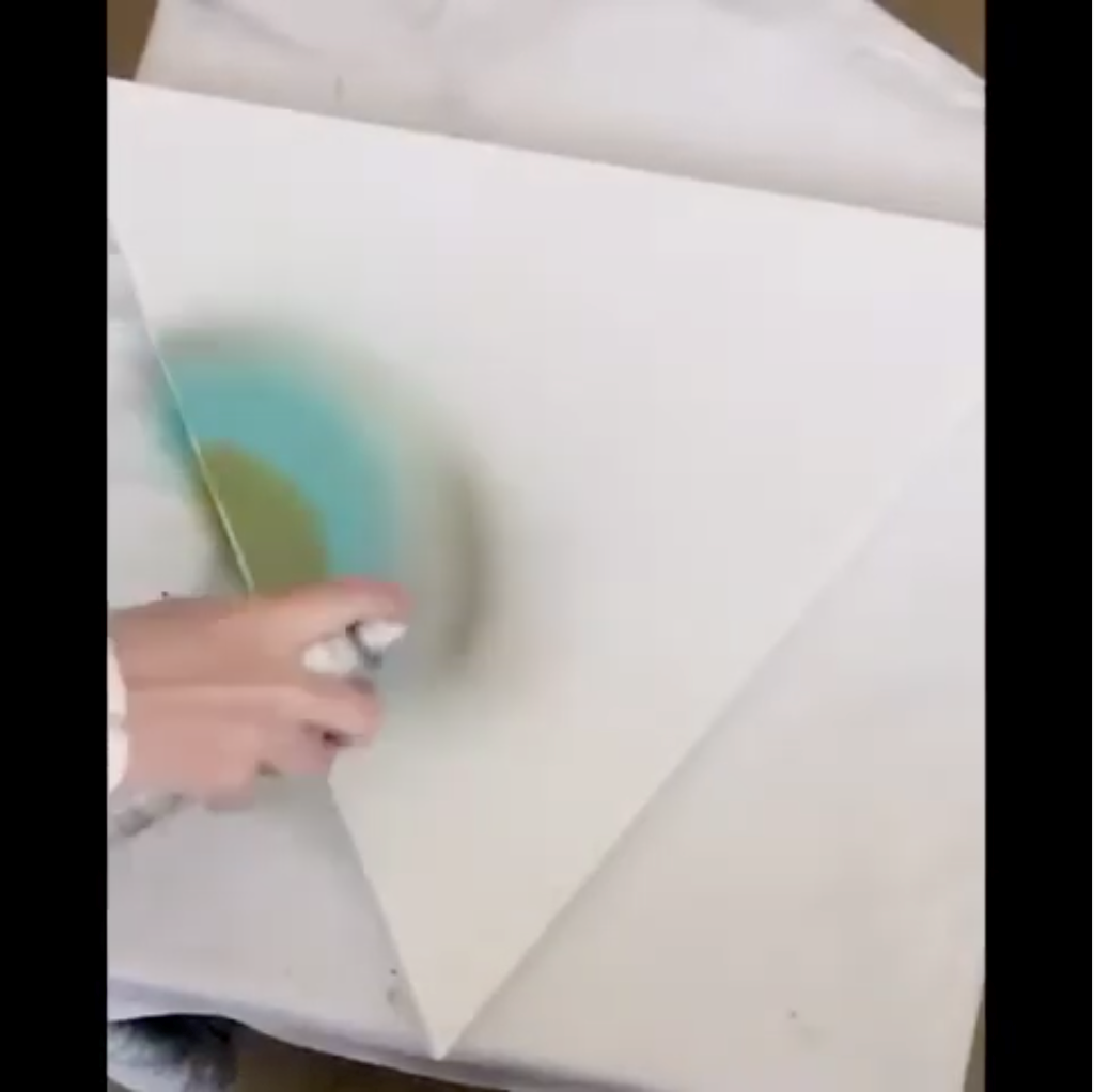 COLORSHOT Rainbow Spray Paint Art Technique - create arcs with base colors