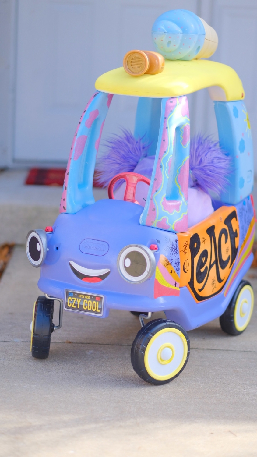 Kid’s Ride-On Car with Spray Paint and Markers