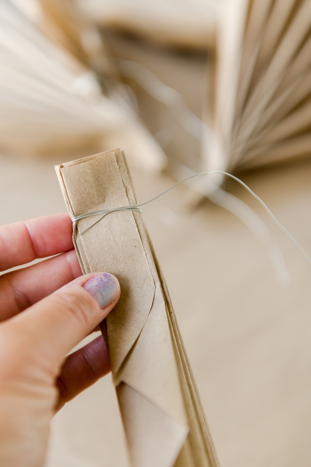 Wrap kraft paper with floral wire